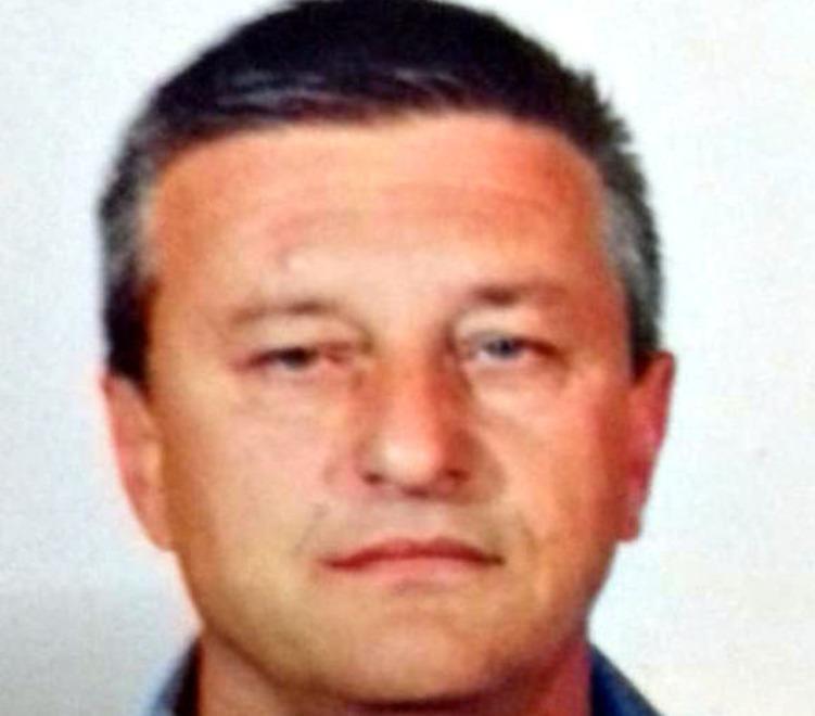 Una folla per l’addio al camionista deceduto in Trentino trascinato dal suo tir 