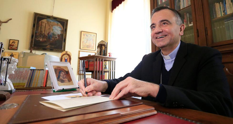 Modena. Il sogno della nuova chiesa Don Erio Castellucci scrive al prete del dissenso 