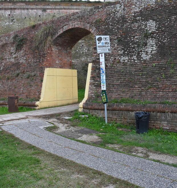 Violenza sessuale sotto l’arco del Cassero Concesso l’abbreviato 