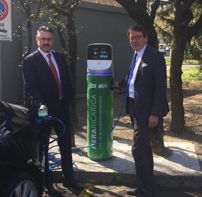 Aumentano i “distributori” per le auto elettriche 