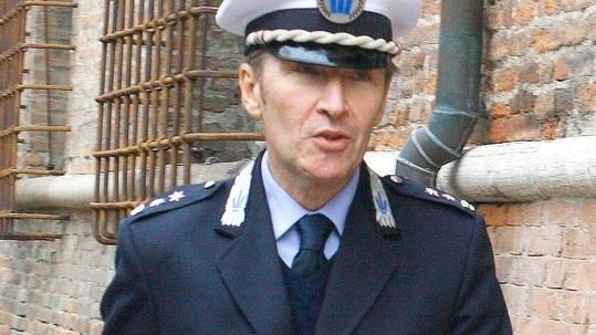 Cortile della pinacoteca Posti alle auto dei vigili