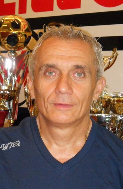 I Vigili del Fuoco issano bandiera bianca nella tana della capolista Modena Est