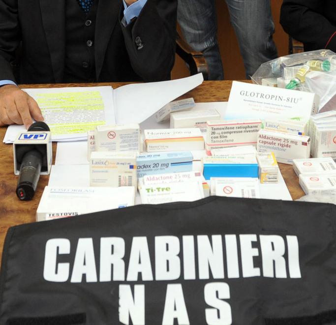 Giro di anabolizzanti in palestra la prescrizione “assolve” tutti