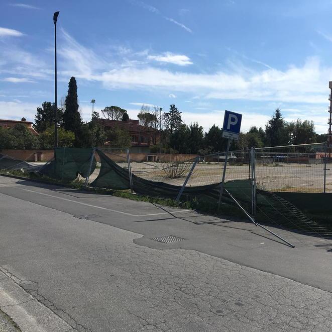 Quella recinzione è pericolosa e insicura