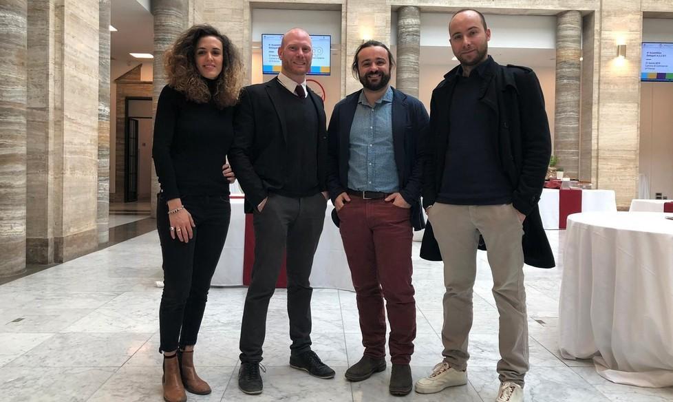 Un’app salvavita collegata al fanalino della bicicletta