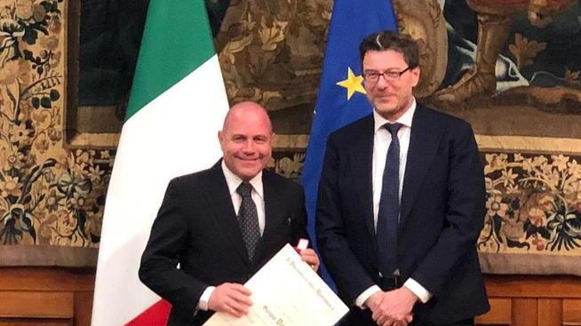 Sergio Donati insignito del diploma di Cavaliere della Repubblica