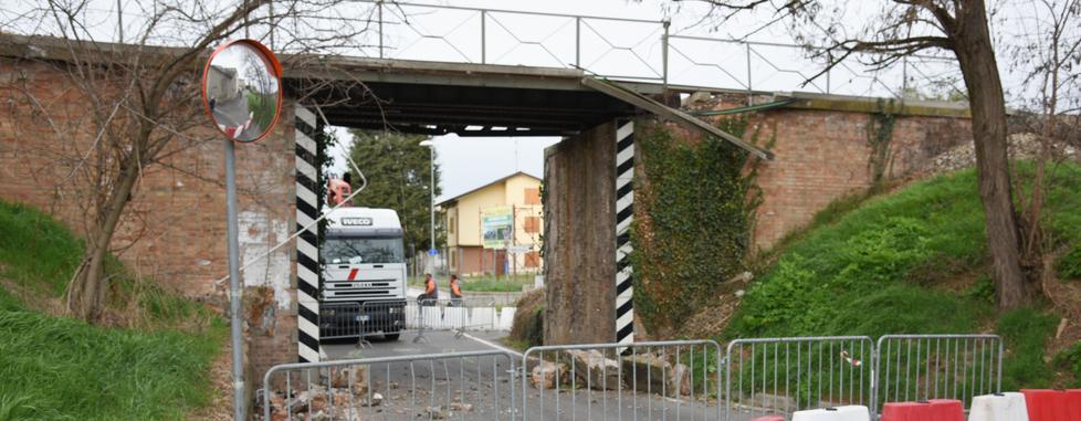 Cavriago, un ponte provvisorio da 300mila euro per riaprire la Reggio - Ciano entro il 22 aprile