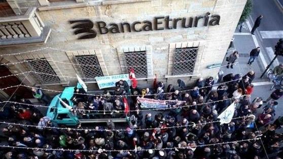 Banca Etruria, sequestro milionario tra ville e terreni degli imputati
