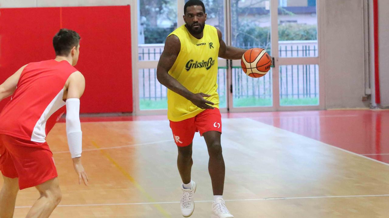 Darius Johnson-Odom in allenamento alla palestra di via Cassala