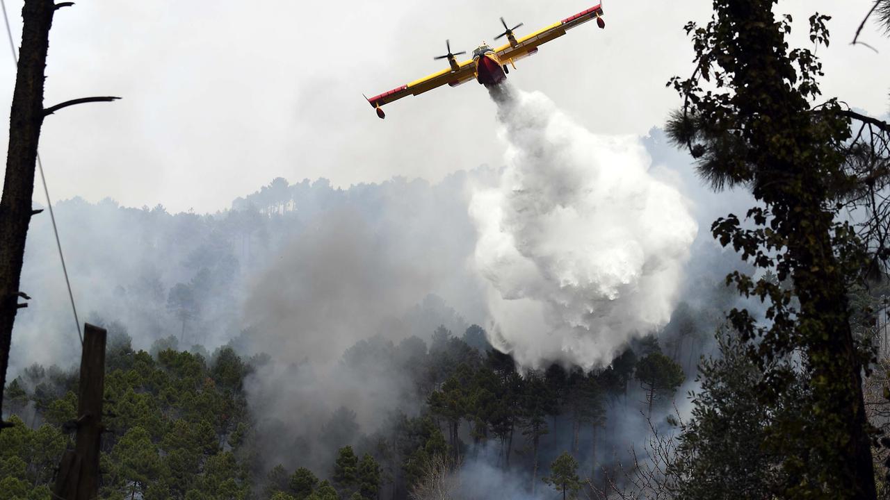 Bruciano i boschi di Lugliano: partito il Canadair