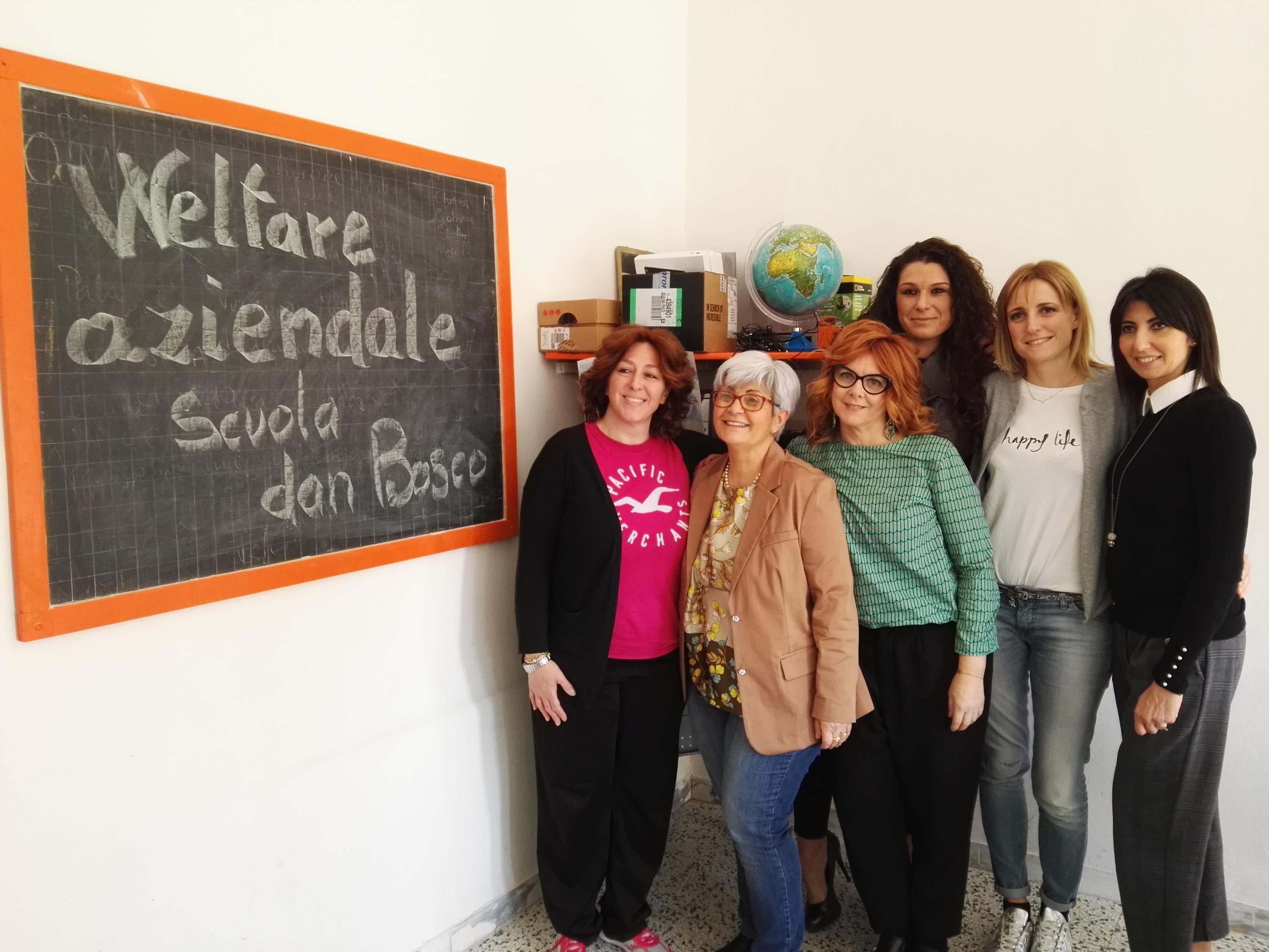 Il gruppo di insegnanti della scuola Don Bosco di Mezzana