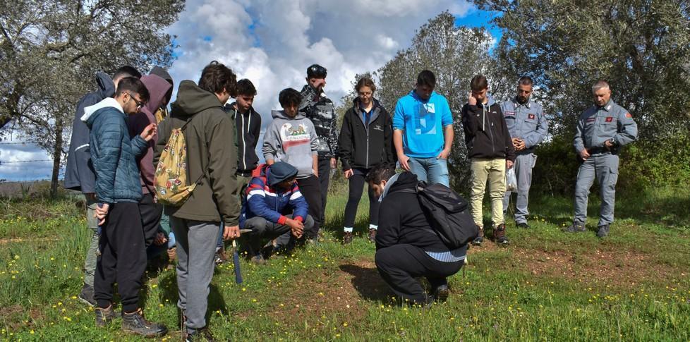 Gli studenti del Lotti e la rete di sentieri realizzata a Marsiliana
