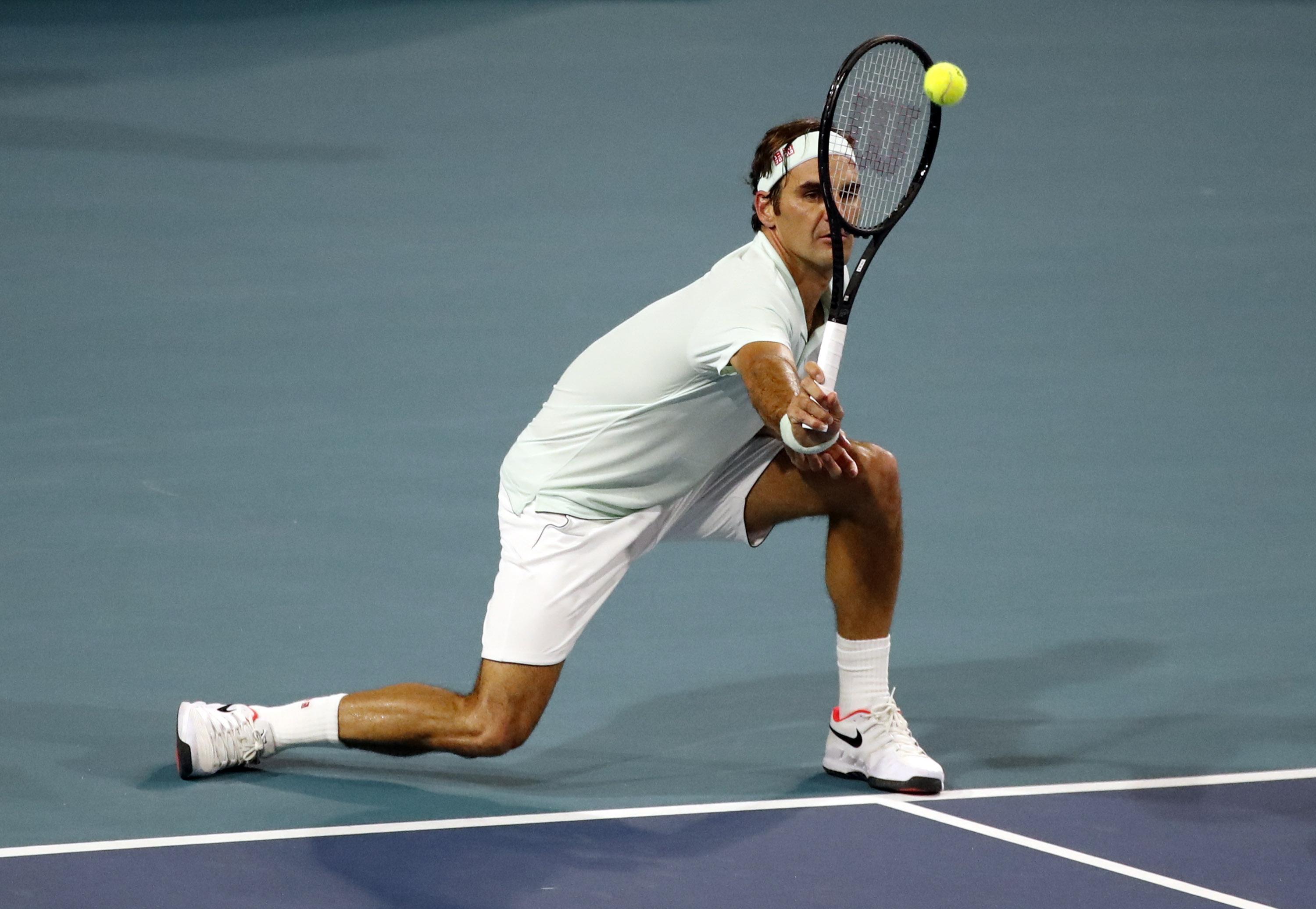 Roger Federer nel corso della finale contro Isner a Miami