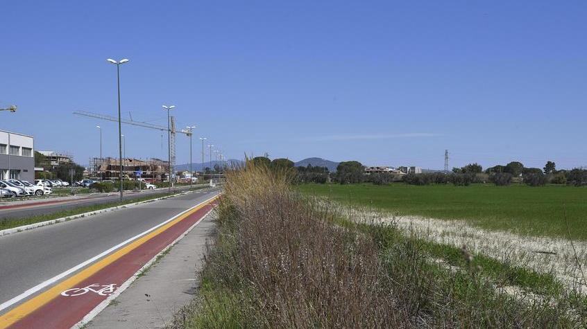 Quartiere Casalone, via Alberto Sordi: i terreni che furono del marchese Rosselli del Turco per cui è stata presentata una proposta di variante (Foto Bf)