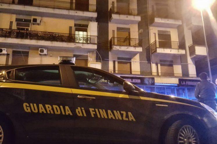 Marijuana dall’Albania, due insospettabili operai arrestati a Reggio Emilia 