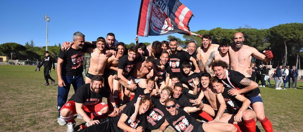 Il Grosseto è in serie D Sul campo neutro un poker promozione che condanna il Cecina 