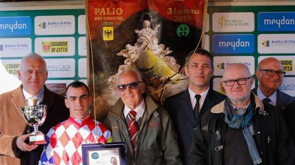 Arras e il suo Puck di Breme portano in alto Vecchiano nell’ottavo Palio dei Comuni