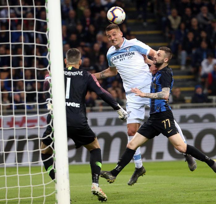 L’Inter non approfitta del ko Milan E la Lazio va verso la Champions 