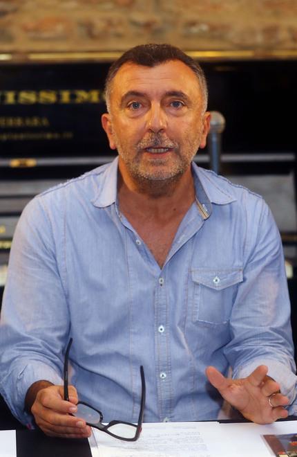 Firrincieli: dura per i civici Fa campagna chi ricopre incarichi istituzionali 