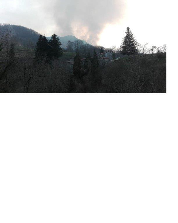 Fiamme sul Monte Piglione