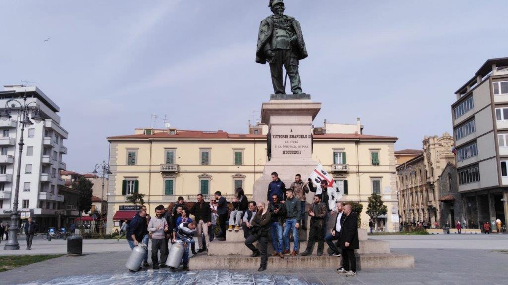 Latte: Toscana, bandi per il rilancio ovino-caprino