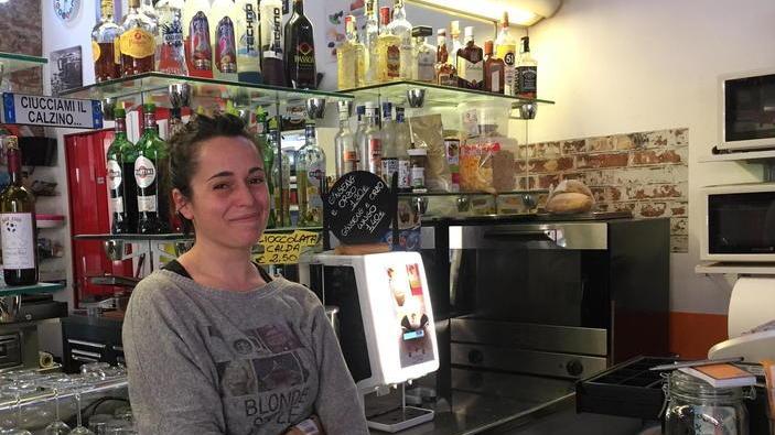 Colpo dei ladri al Bar 2000: fuggono con il fondo cassa