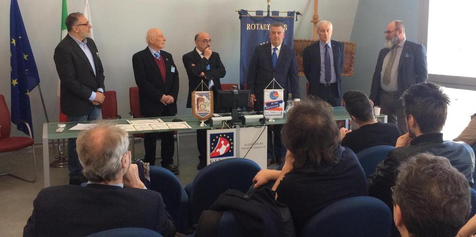 Consegnati i diplomi a 35 studenti divenuti piloti di drone