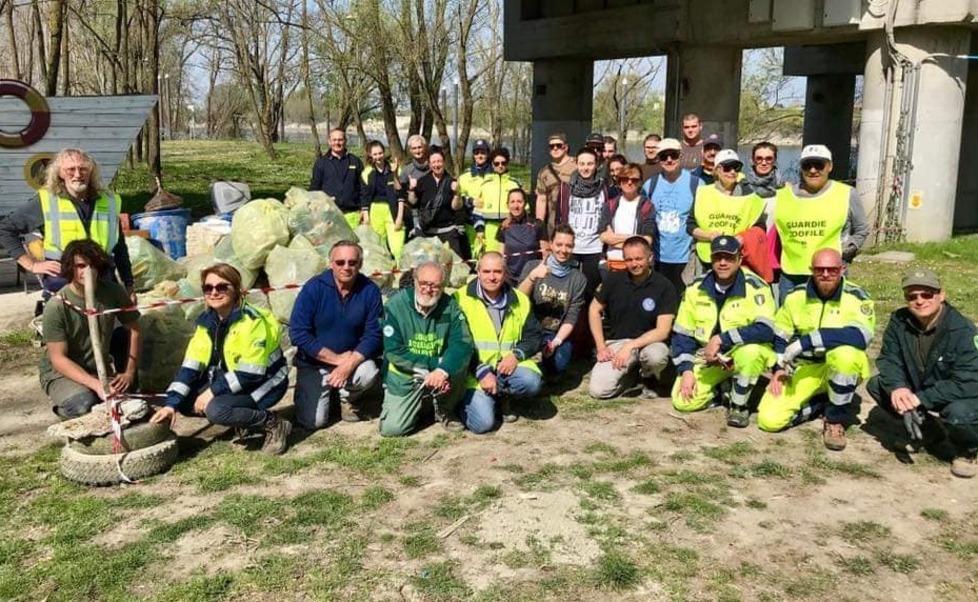 Tutti uniti “PerilPo” Raccolti dai volontari 50 sacchi di rifiuti 