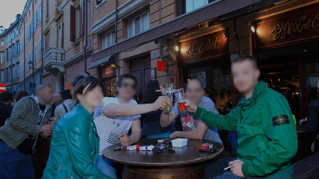 Modena. Movida alla Pomposa Il giudice: «Impossibile stabilire chi fa rumore»