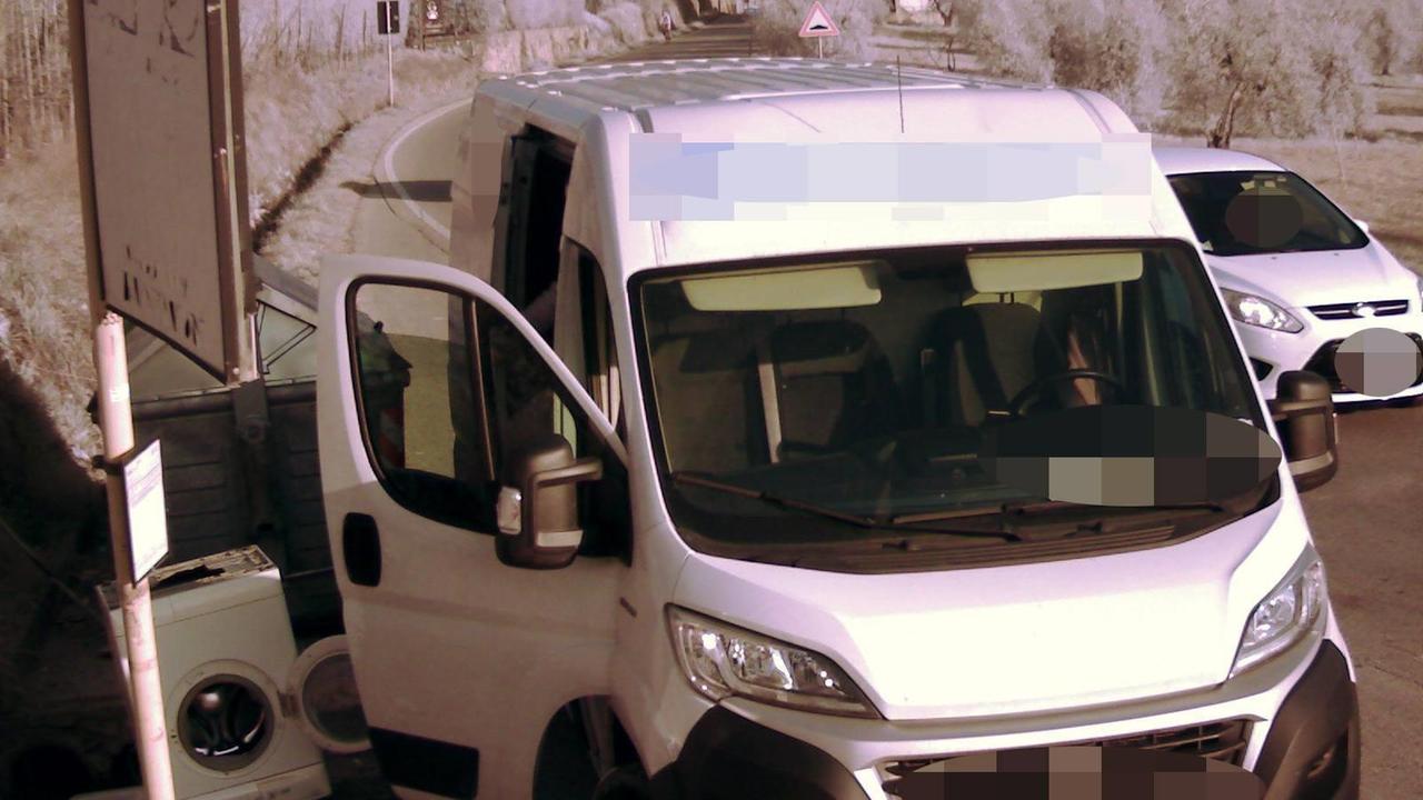L'abbandono abusivo di una lavatrice