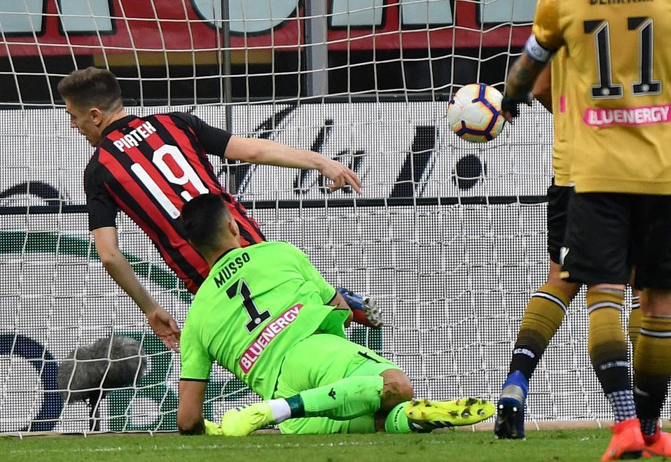 Un’indigeribile Lasagna, il Milan deve pagare anche il conto