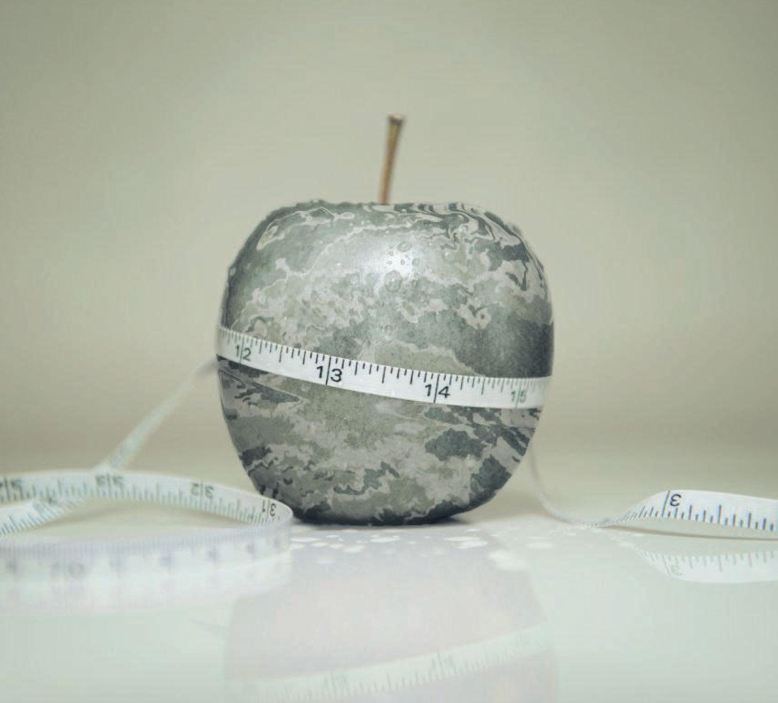 «Rischia gravi carenze chi segue la dieta vegana. Elimina troppi nutrienti» 