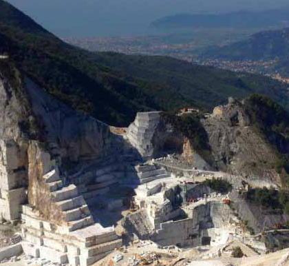 Cave: sì a 13 milioni di tonnellate da escavare, ma prima servono i piani di bacino 
