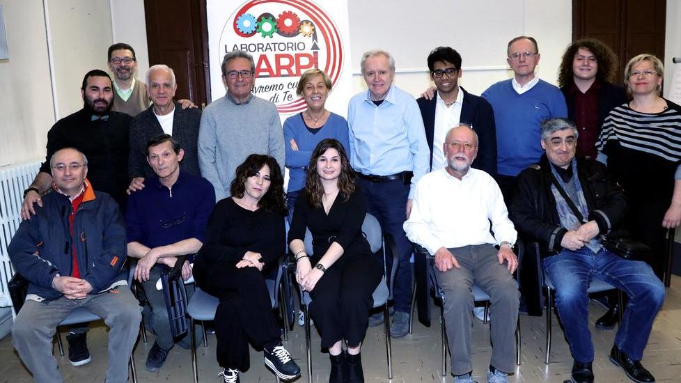 Carpi, l’oncologo Artioli presenta il suo laboratorio per la città: "L'ospedale nuovo? Baricentrico con Mirandola"