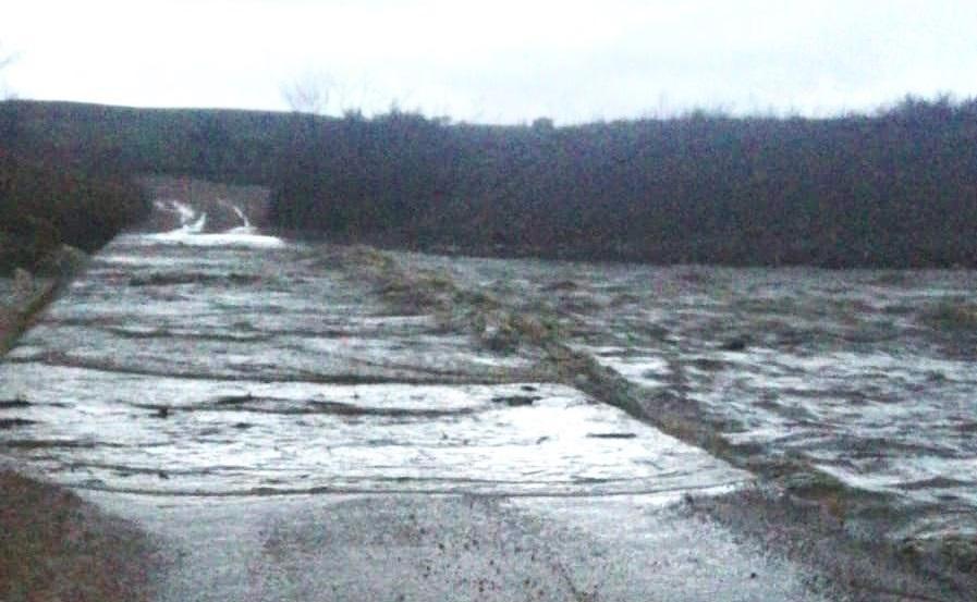 Il fosso Fiascone tracimato a causa delle forti piogge