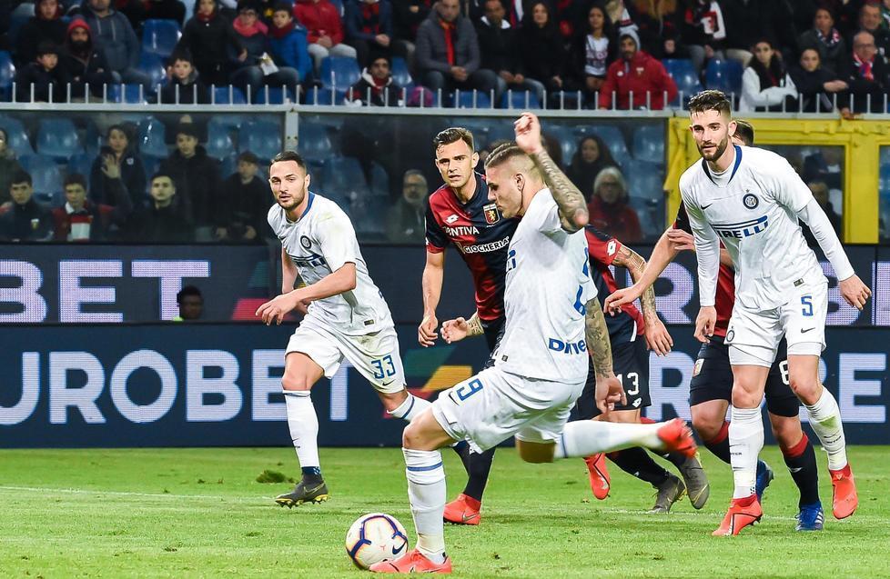 Palo, rigore, assist: con Icardi torna l’Inter Abbracci per Maurito, ma i tifosi non esultano 
