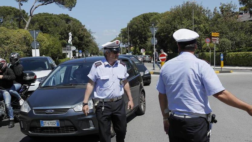 Litorale, potenziati i controlli dei vigili dal ponte di Pasqua