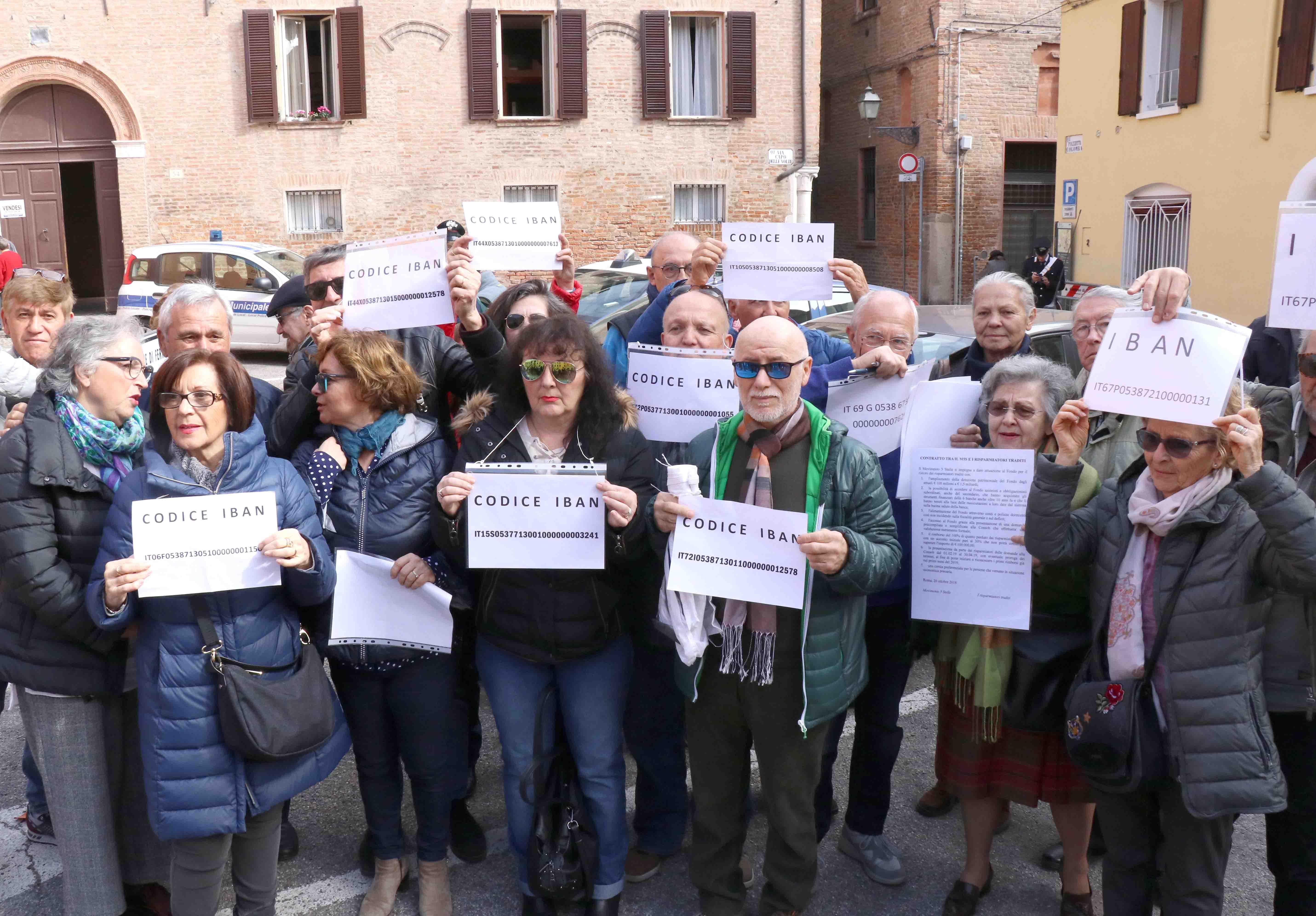 Banche, è scontro Tria-Cinque Stelle. Altro rinvio sui rimborsi ai correntisti 