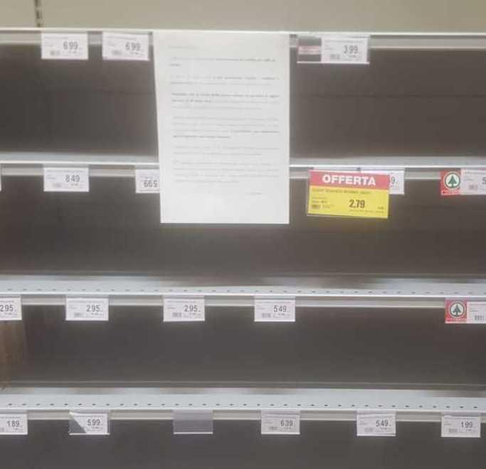«Troppi furti nel mio Despar». Il gestore svuota gli scaffali 
