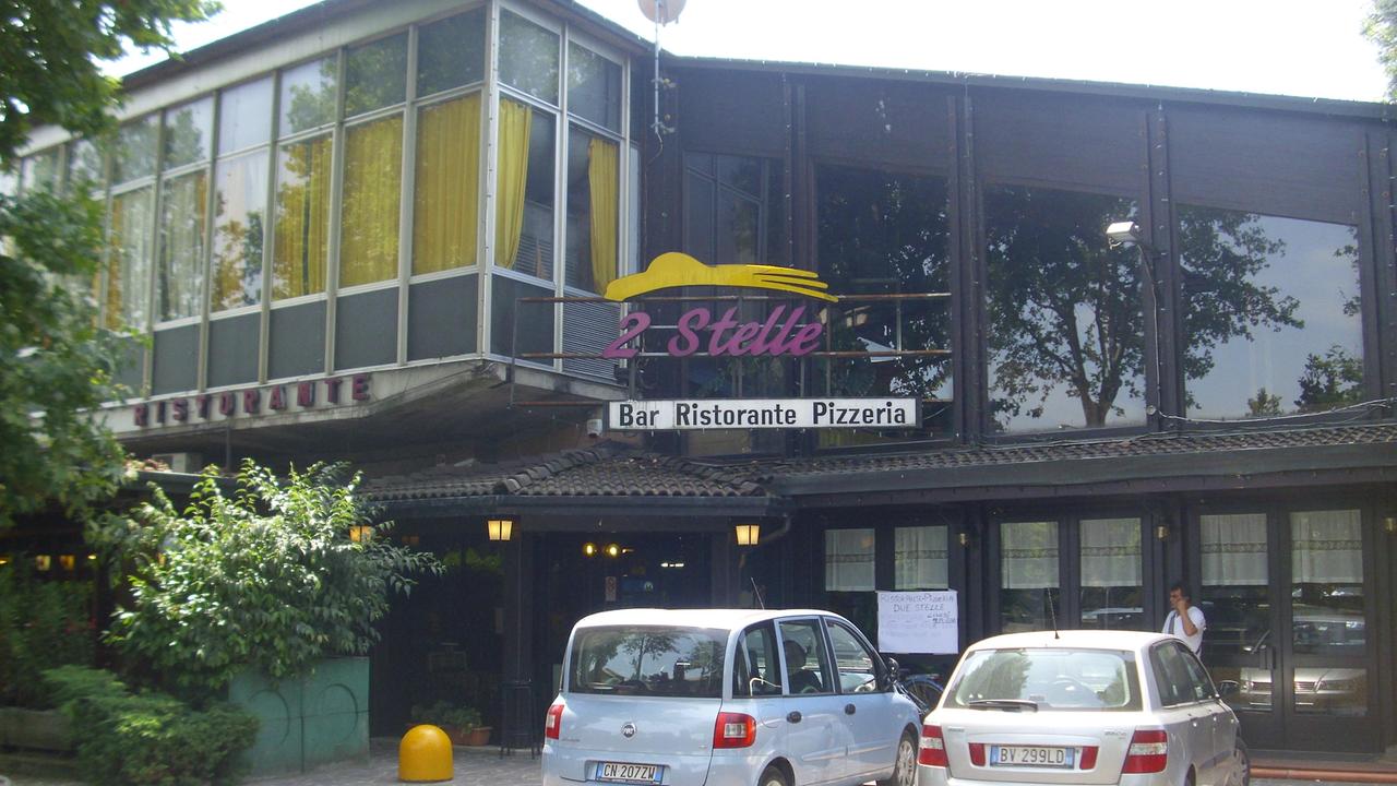 Un incendio devasta la cucina del ristorante Due Stelle