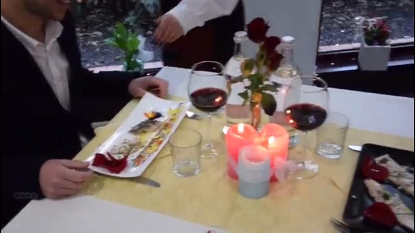 Scatto preso dai video promozionali dell’evento in calendario per il 5 6 e 7 aprile con schierati gli allievi di tutti i corsi di studio del professionale tra cucina, sala bar e intrattenimento