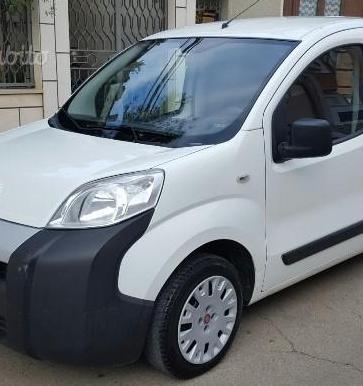 Finale. Il suo furgone è rubato ma continua a ricevere multe per alta velocità 