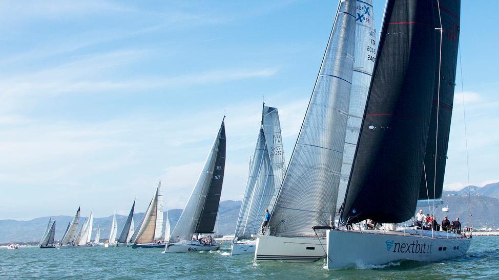 Centinaia di velisti sul mare torna la Regata dei Cetacei