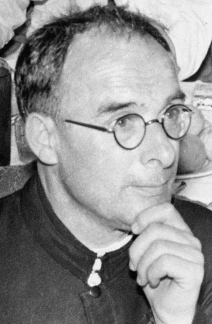 Addio al cipresso piantato dal prete antifascista don Angelo Biondi 