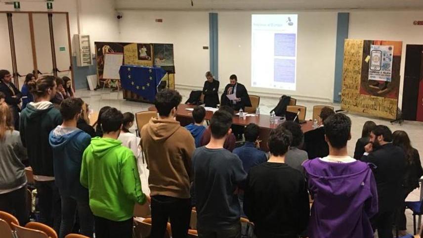 Gli studenti “processano” l’Europa e le sue istituzioni