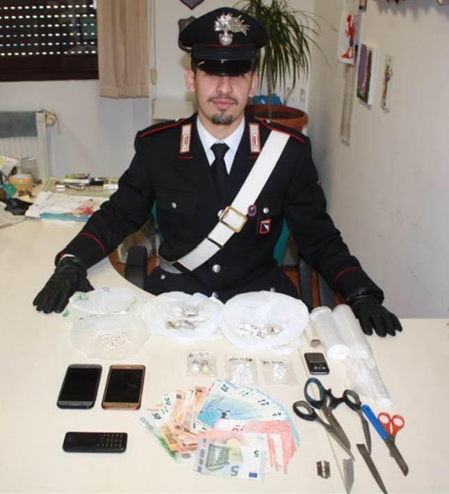 Modena, nigeriano trovato con tre etti e mezzo di droga