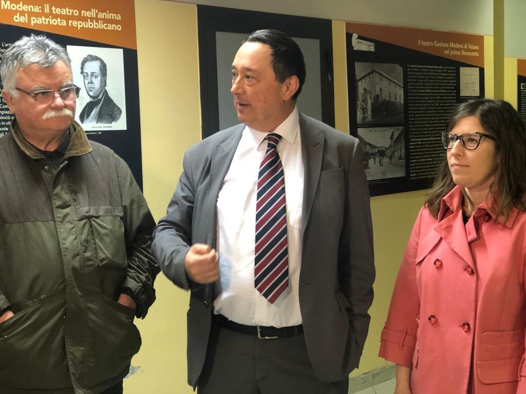 Marigolli, Bosi e Ciardi all'inaugurazione della mostra sulla storia del cinema-teatro Modena
