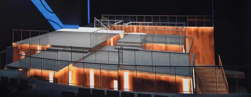 Una galleria aperta a tutti e un palco luminoso
