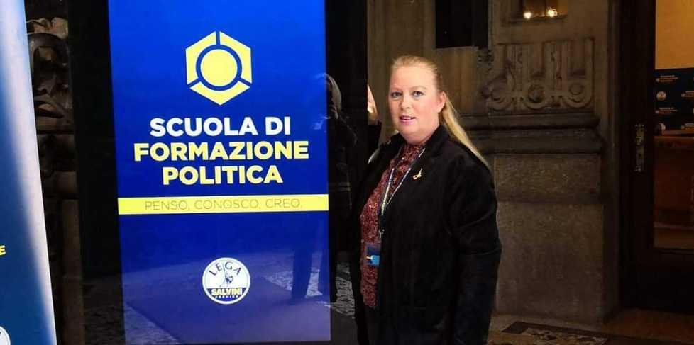 La leghista Sbrana in tour al mercato per il centrodestra 