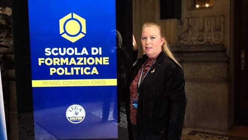 La leghista Sbrana in tour al mercato per il centrodestra